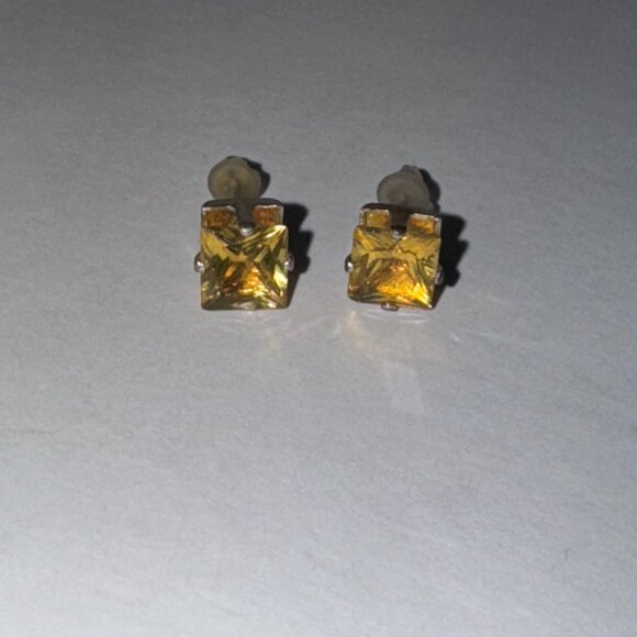 6.72Mm Square Clear Cz And Sterling Post Earrings - Picture 6 of 13